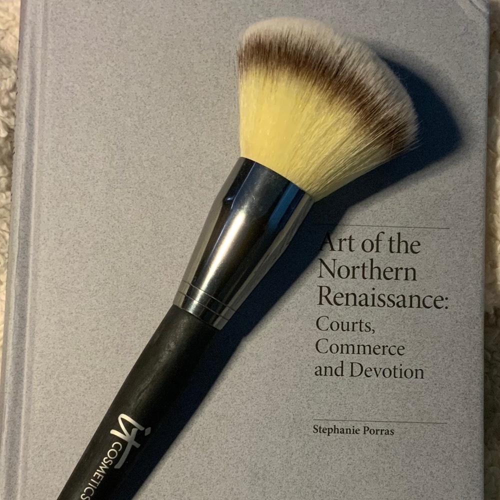 Heavenly Luxe™ Jumbo Powder Brush #3